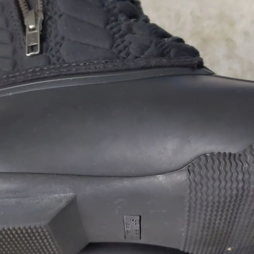 Sperry Black Quilted Duck Boots - Picture 7 of 10